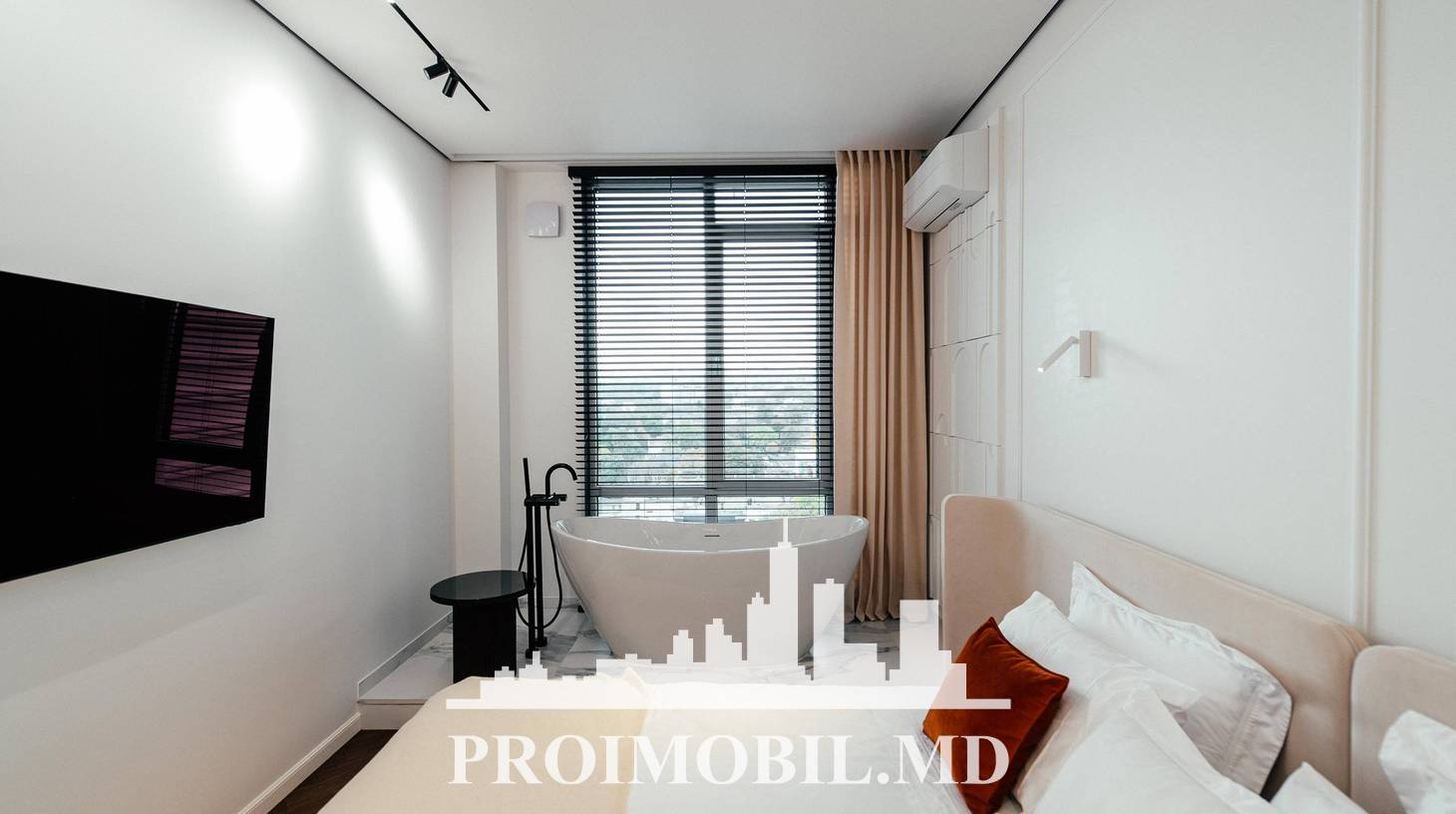 https://images.proimobil.md/XhdLuvpWk3w614GPWNugsilydZfTFDZyyHJz8L3g504/watermark:0.75:so:0:30:0.39/resize:fill:1460:816:1/gravity:ce/bG9jYWw6Ly8vZXN0YXRlL2xyLzAwZjQ0NzY5LWJiZGItNGViNS04YjMxLTM2ZDE2MjZjNWUyYS5qcGVn