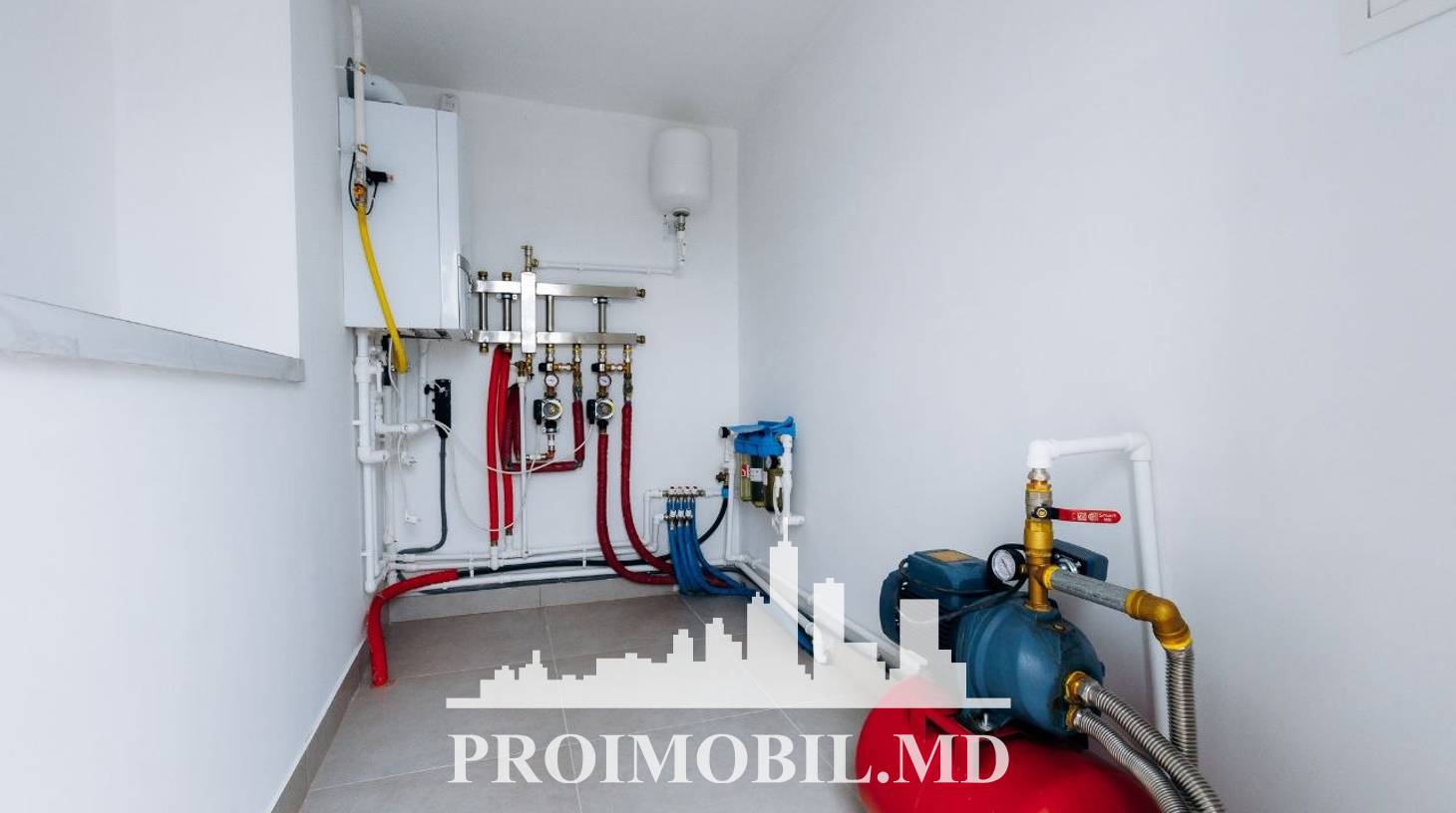 https://images.proimobil.md/XjS8ufyfyCiHQY3kCU5SiA6qapqTtP0VvxxQ96JDNM0/watermark:0.75:so:0:30:0.39/resize:fill:1460:816:1/gravity:ce/bG9jYWw6Ly8vZXN0YXRlL2xyL2Q4MGU1YWM5LTZmYzYtNGM1Ny05MTk1LTRjNmJjYmEwYzM1YS5qcGVn