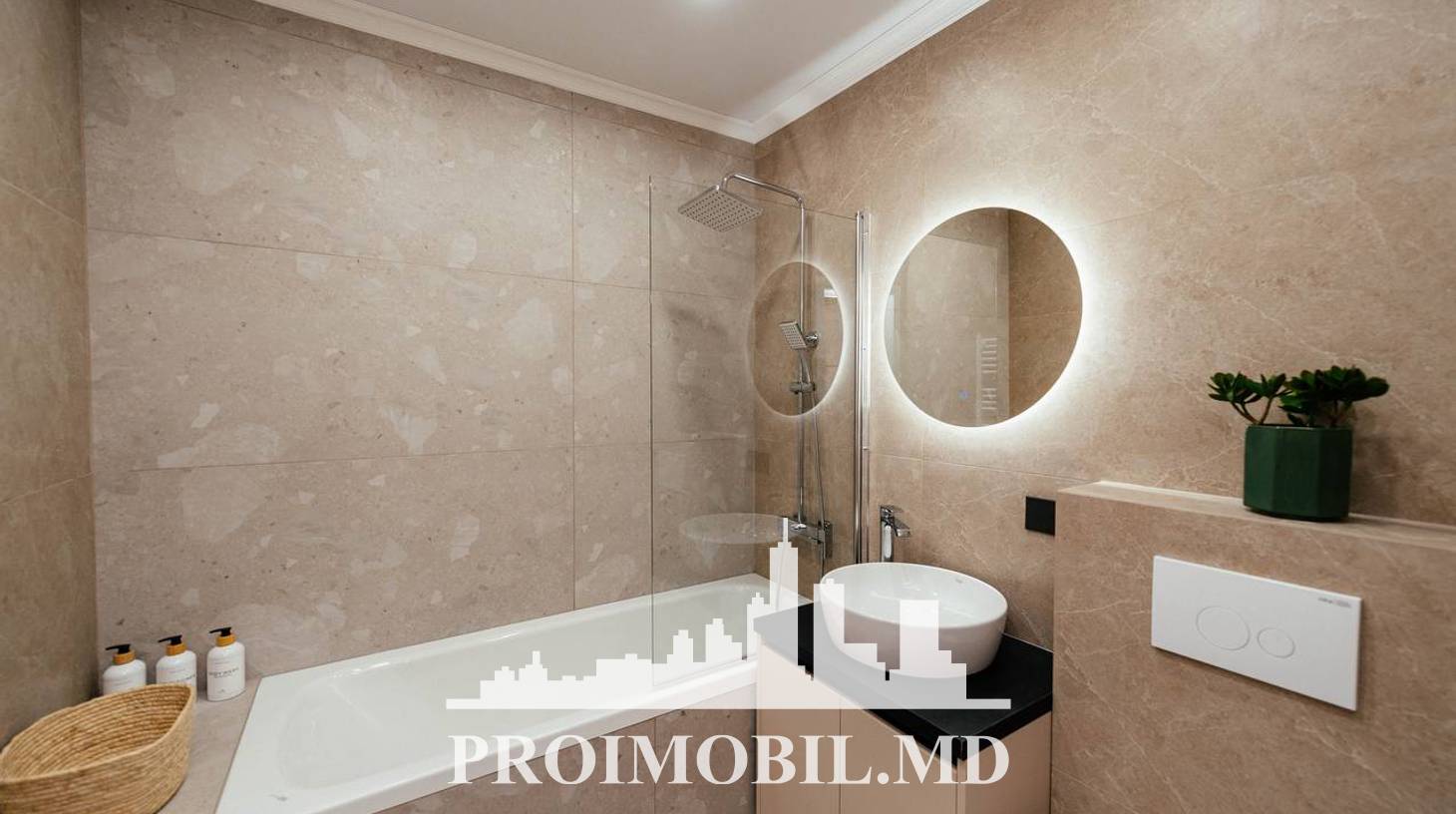https://images.proimobil.md/Xjb9EPxLdT8ok58nTXrbuVgD-5Ur9eiLj0-gYIODqKc/watermark:0.75:so:0:30:0.39/resize:fill:1460:816:1/gravity:ce/bG9jYWw6Ly8vZXN0YXRlL2xyLzdmNjg3NTFkLWNlZWUtNDFhNC1hYWIxLTllYjhiNDVkOWIzYi5qcGVn