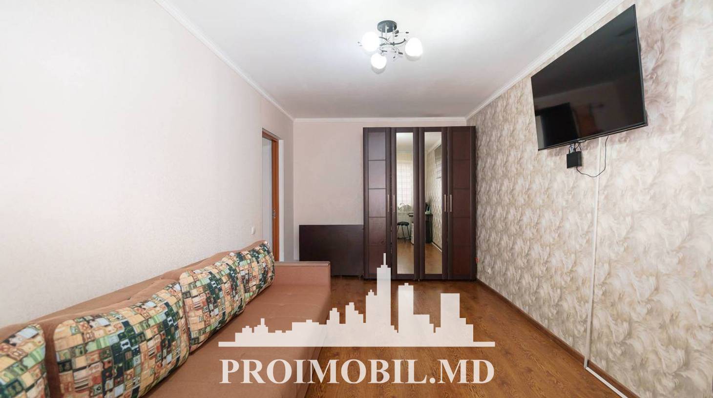 https://images.proimobil.md/XkKVhb0uzbqbHU3ehaRH6ogB7L3P1CFXHK3lWTLk9pk/watermark:0.75:so:0:30:0.39/resize:fill:1460:816:1/gravity:ce/bG9jYWw6Ly8vZXN0YXRlL2xyLzViYjQ0ZDk5LTBiMDAtNGE5OC1hNzIxLWI3ZjMyZWNhNTI1My5qcGVn
