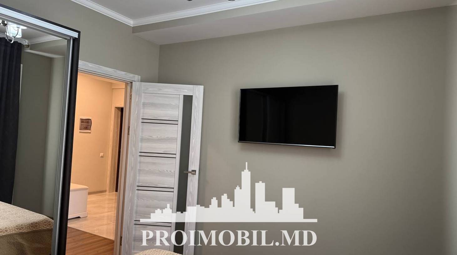 https://images.proimobil.md/XmDWMr85816O5_RJ_pEypJODYy1WvqRAigJdqQAPrkQ/watermark:0.75:so:0:30:0.39/resize:fill:1460:816:1/gravity:ce/bG9jYWw6Ly8vZXN0YXRlL2xyLzBjOGEzMjlhLWY5NDgtNDZmMS04MzFlLTc5N2YwZGU3MmNkYi5qcGVn
