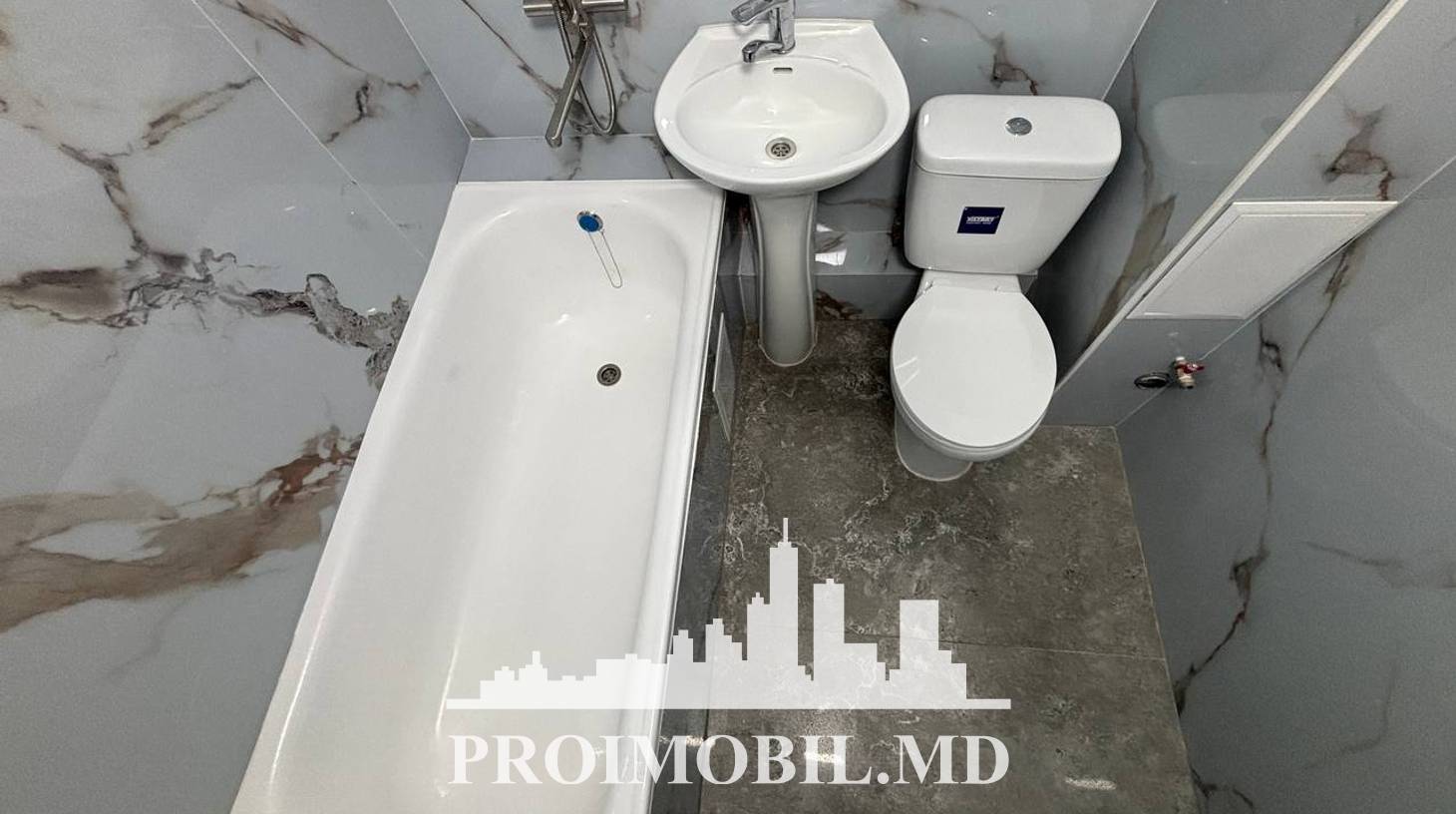 https://images.proimobil.md/XoBV-aFHyqxouoi2bH-9zlCif1AtqNBJhXpMetK3QVs/watermark:0.75:so:0:30:0.39/resize:fill:1460:816:1/gravity:ce/bG9jYWw6Ly8vZXN0YXRlL2xyL2E3MjllYjkxLTRlMDEtNDdmMS04M2E0LTllMjNkMjU1ZjFiYy5qcGVn