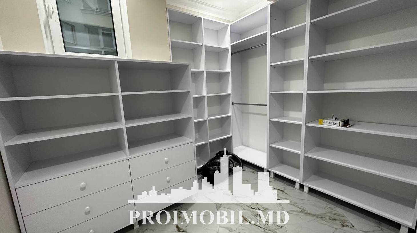 https://images.proimobil.md/XoOB0vheCkhuleor8owb3RIq6f6YVVC4a772sgO31E8/watermark:0.75:so:0:30:0.39/resize:fill:1460:816:1/gravity:ce/bG9jYWw6Ly8vZXN0YXRlL2xyL2Y3MDExODQyLTQ5ZDctNDczOC1hMzYzLWUwNDA5YzhmZDk1OC5qcGVn