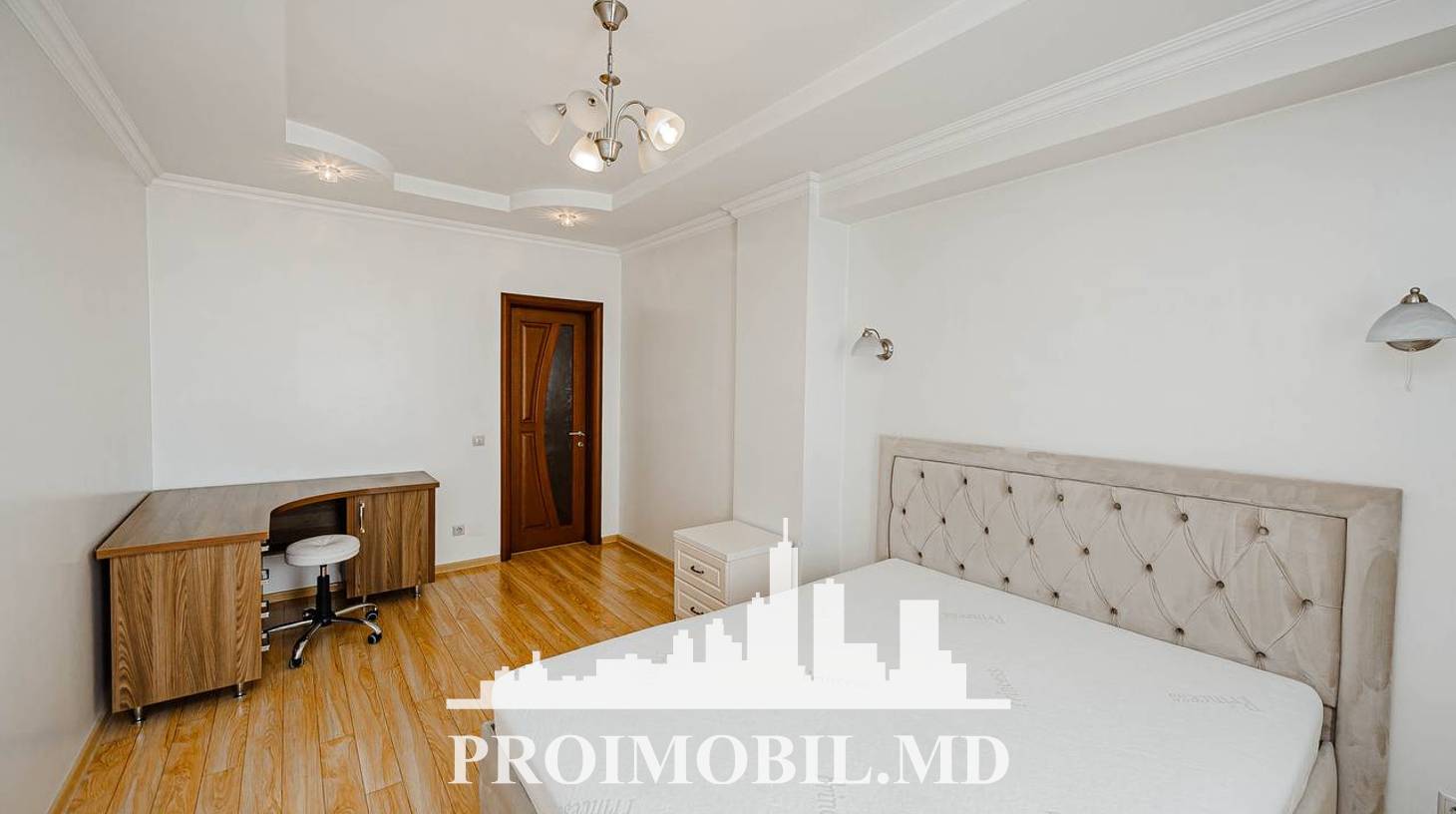 https://images.proimobil.md/XqW1b9AMSw3dqrWZcyTMQV38mlGx7dupFVlC58QBrV0/watermark:0.75:so:0:30:0.39/resize:fill:1460:816:1/gravity:ce/bG9jYWw6Ly8vZXN0YXRlL2xyLzMyYThlY2NiLTBiZDgtNGJmYy04OTVmLTk4NGRjZDJiNDQ2Yy5qcGVn