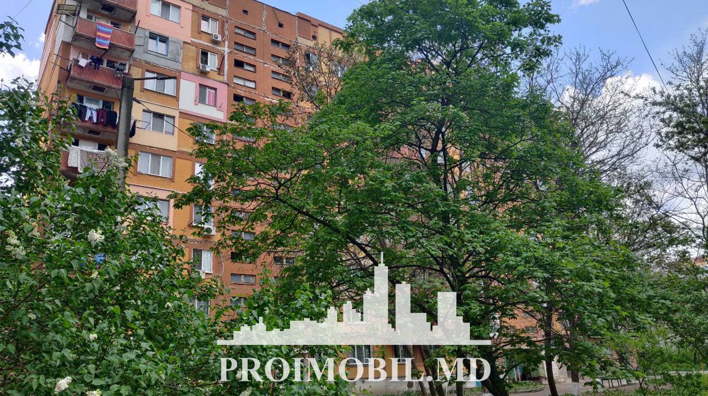 https://images.proimobil.md/XrcYV3fQ_3ZYfuJMmaaCbnUYtHJRVncHQap4iz_Og_A/watermark:0.75:so:0:30:0.39/resize:fill:1460:816:1/gravity:ce/bG9jYWw6Ly8vZXN0YXRlL2xyLzVhYWU3ZDlhLWQ1ZTYtNDE0YS05M2Q2LWFmYTg1MWIyM2U4Mi5qcGVn