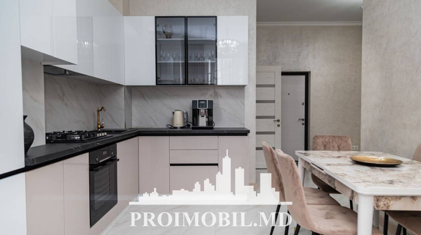 https://images.proimobil.md/Xv_3vMhOrDqRhG7xHZYxQsdaCxsmoH3S5EvtS-xBKfw/watermark:0.75:so:0:30:0.39/resize:fill:1460:816:1/gravity:ce/bG9jYWw6Ly8vZXN0YXRlL2xyL2U2N2ExNjRlLWQ1N2QtNDM2NS05ZjZlLTU5ZmZiMDVmYmQ5Mi5qcGVn