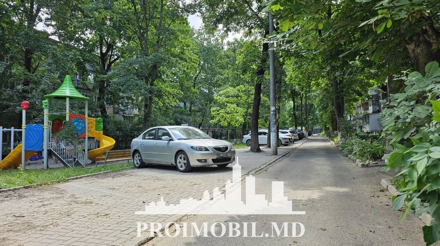 https://images.proimobil.md/XvwYZ-9b-FceKtybwBhclnr946QSh80UKPOvFyMTqnA/watermark:0.75:so:0:30:0.39/resize:fill:1460:816:1/gravity:ce/bG9jYWw6Ly8vZXN0YXRlL2xyL2Y2NzMwZTRkLWU4NzQtNDQ3NS1hYThkLWY4OTNiYzNlNDBhNC5qcGVn