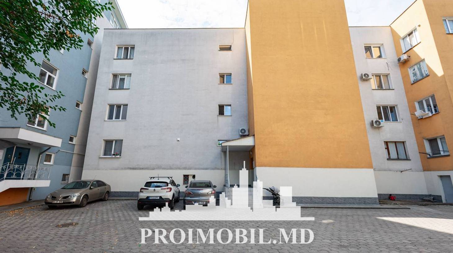 https://images.proimobil.md/XxA-69Mj1zR4SaLQ0c_zbYSrD1YkqecJC6kgOnLq3uU/watermark:0.75:so:0:30:0.39/resize:fill:1460:816:1/gravity:ce/bG9jYWw6Ly8vZXN0YXRlL2xyLzExMmEzZTU0LTA3N2ItNGZkMC1iZjQ5LThhZGUyYjdhNDBiZS5qcGVn