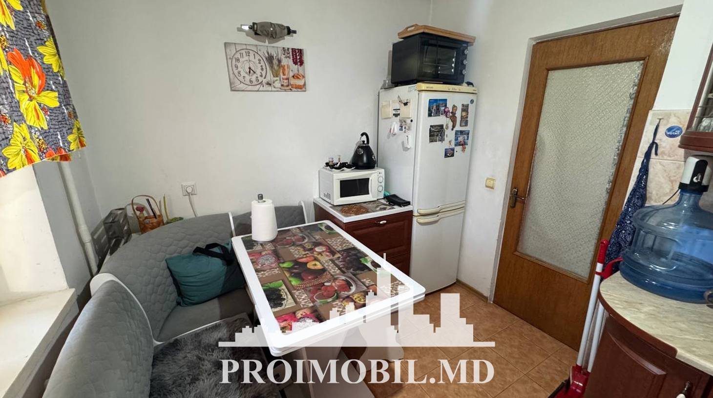 https://images.proimobil.md/Xxgj7iMa7_O2fq4Kwmu4LFTP5DpwsRqc87T1smboQ24/watermark:0.75:so:0:30:0.39/resize:fill:1460:816:1/gravity:ce/bG9jYWw6Ly8vZXN0YXRlL2xyLzY3MWFjZWMyLWIxOTQtNGNjYy1iM2E4LTVlOGJhYTQ5ODNjNi5qcGVn