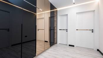 https://images.proimobil.md/XyH0y0bveVSuz7yxxgHxl6LGPlK-6K9vEYq7TsFUgHQ/resize:fill:350:198:1/gravity:ce/bG9jYWw6Ly8vZXN0YXRlL2xyLzhjY2NmMDE5LTgzZWMtNDEzMy1iNTljLTIzMGJlMDNhY2UxZS5qcGVn