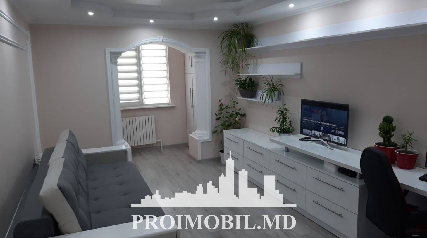 https://images.proimobil.md/XzeTtKWIdJAW6E2nlHpbifHE51-Wzb2W1tmGduWukMk/watermark:0.75:so:0:30:0.39/resize:fill:1460:816:1/gravity:ce/bG9jYWw6Ly8vZXN0YXRlL2xyLzZlNjRiYTJjLWUwNDAtNGNlNC1iNmZkLTkxMTMxMDE1NGY0MS5qcGVn