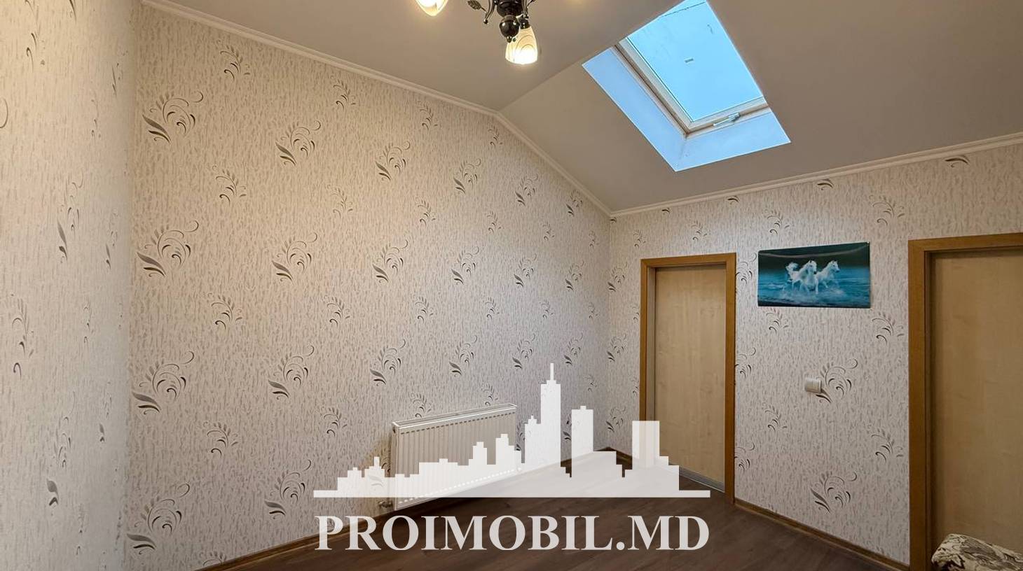 https://images.proimobil.md/Y-TBw49TPI65HhCtOZ1c6urtq2yFS_pfsEXlViuqmE0/watermark:0.75:so:0:30:0.39/resize:fill:1460:816:1/gravity:ce/bG9jYWw6Ly8vZXN0YXRlL2xyLzMyNWQ2Nzc4LTIwMWUtNDkzNi04OGM0LTRhNzM0NWFjMTUxNy5qcGVn