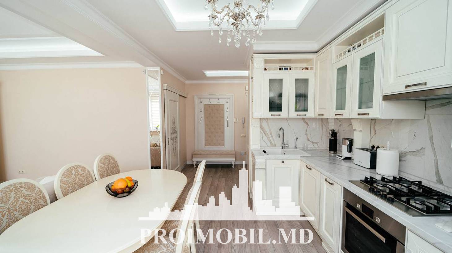 https://images.proimobil.md/Y0zkVLSVFnENrJailPqbmczhTXo44ffobzLrTdEIQ_4/watermark:0.75:so:0:30:0.39/resize:fill:1460:816:1/gravity:ce/bG9jYWw6Ly8vZXN0YXRlL2xyL2Q0OTU2ZWU5LWE0ZWUtNDJjMS1iMjY2LTc1YzBmYjk0MmVlMS5qcGVn