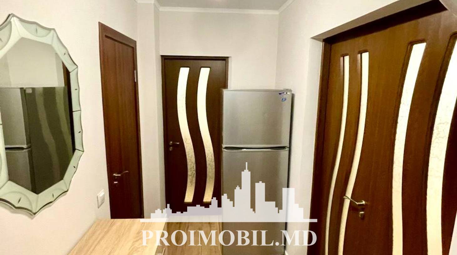 https://images.proimobil.md/Y3CLSukmkMYkjKfimkyP0M-z8QyrAh9FLNx8aZ37V4Y/watermark:0.75:so:0:30:0.39/resize:fill:1460:816:1/gravity:ce/bG9jYWw6Ly8vZXN0YXRlL2xyL2ExYjYwZWMwLTc4MmUtNGU0My04MjljLWRhMWY5YmQ5YmYwZC5qcGVn