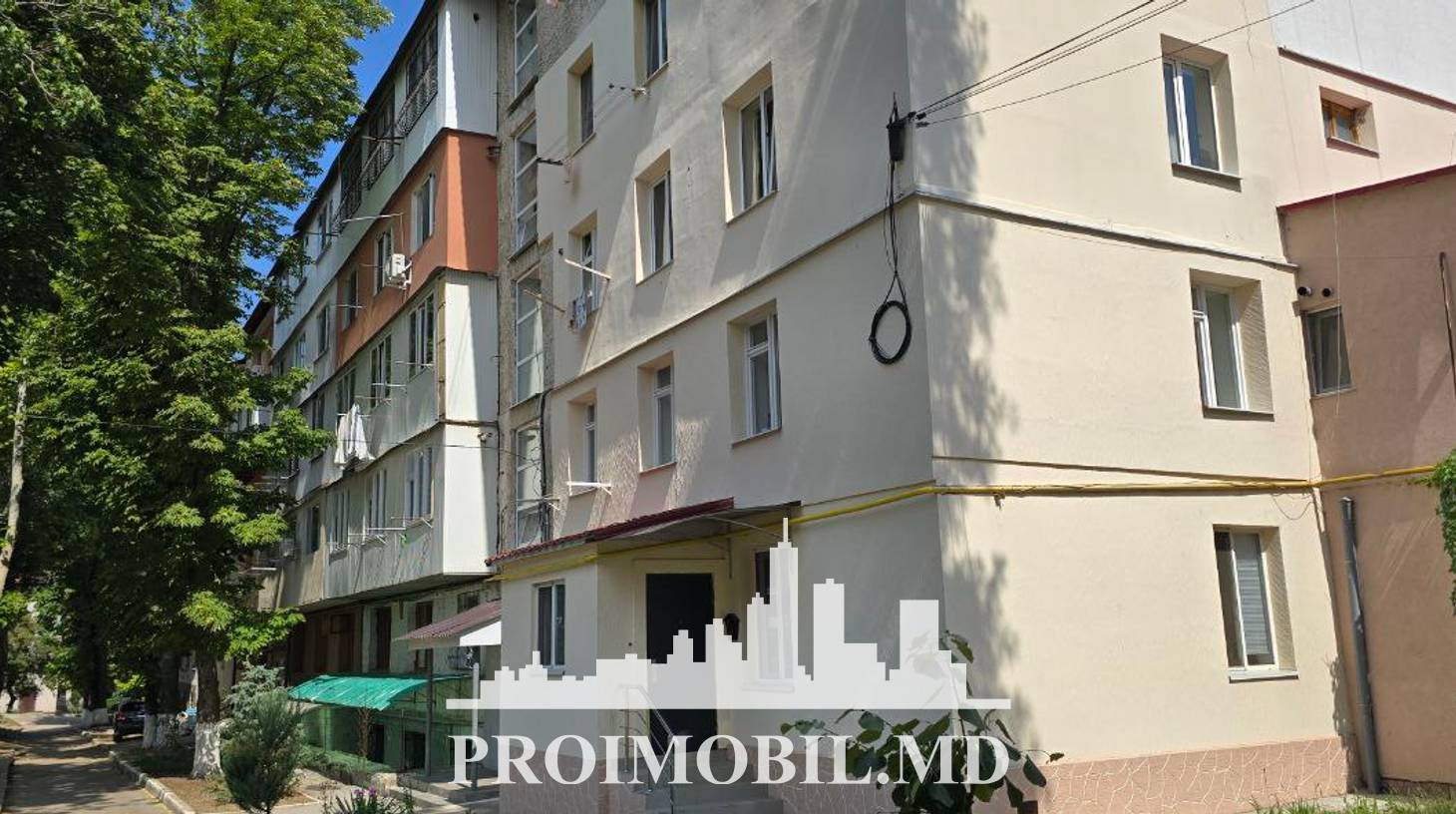 https://images.proimobil.md/Y4wb2a4aQRboRxZl8JS4JS8IrzIQQQgZgcguE35QPwo/watermark:0.75:so:0:30:0.39/resize:fill:1460:816:1/gravity:ce/bG9jYWw6Ly8vZXN0YXRlL2xyLzk4MDk4OGIzLTY1YjUtNDY5MS05MDY0LTZiNWU1Y2VjMDZlYi5qcGVn