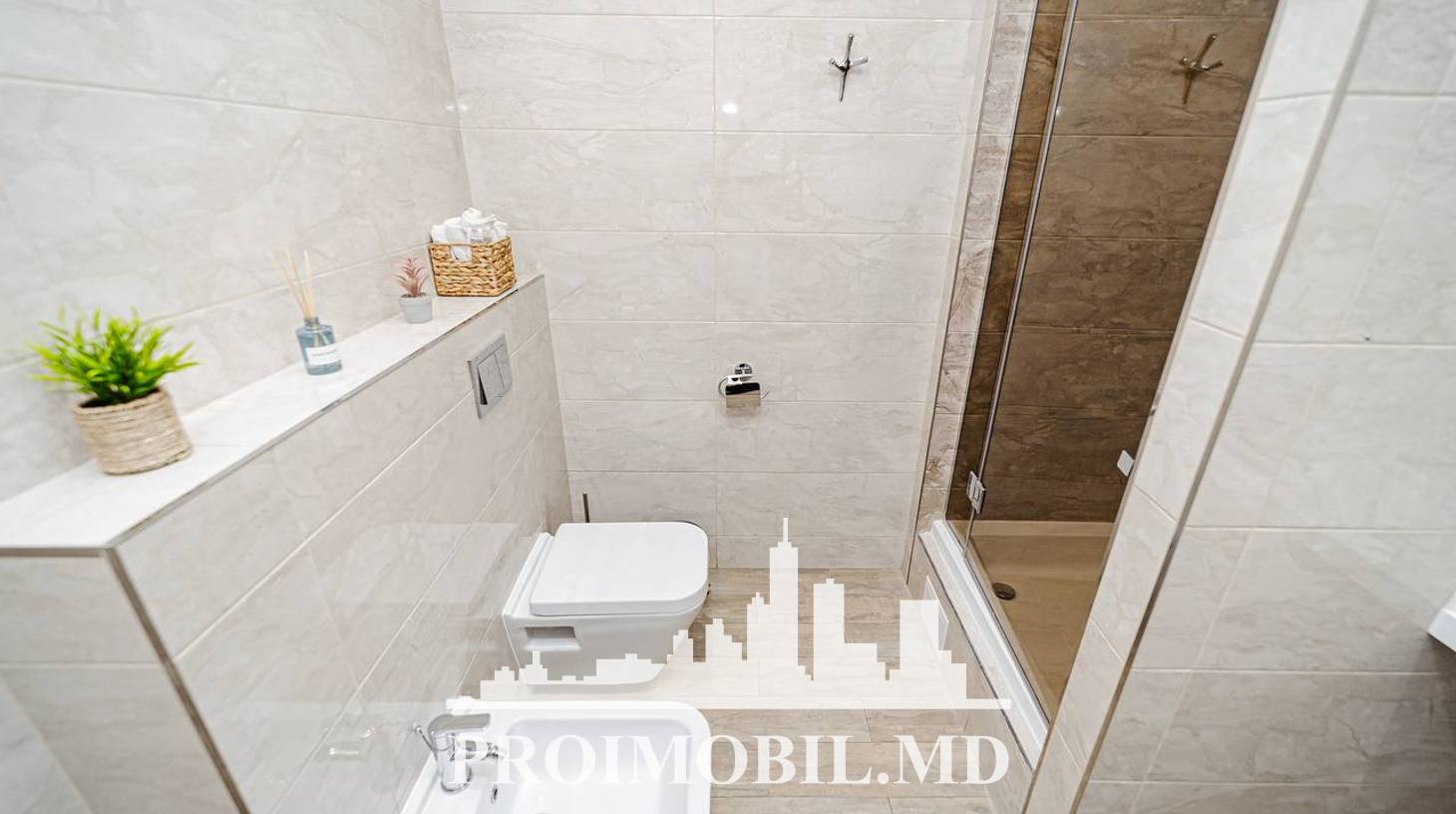 https://images.proimobil.md/Y6UBPzJuaJ7-6k7tf3hjl0P8U6-Ve7-poEayKow0_D0/watermark:0.75:so:0:30:0.39/resize:fill:1460:816:1/gravity:ce/bG9jYWw6Ly8vZXN0YXRlL2xyLzE4MGVjNTQwLWUzN2MtNDFjMy04NWNkLTY1ZTMwZGEwMTQ3OC5qcGVn