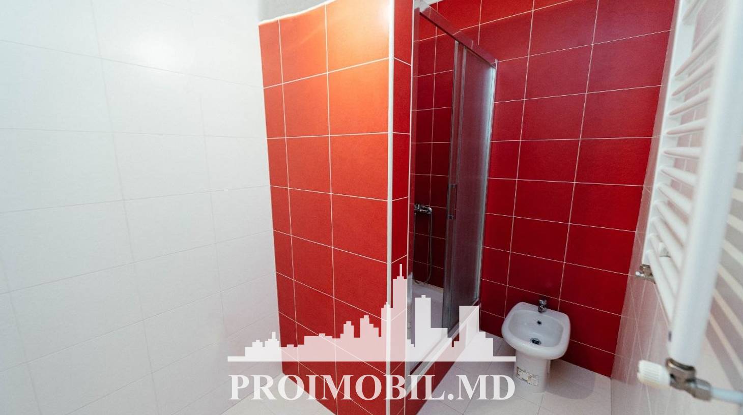 https://images.proimobil.md/YACR4Ia8Au5wKY82rssviXw05qmxHMUIi2IxKkyRNco/watermark:0.75:so:0:30:0.39/resize:fill:1460:816:1/gravity:ce/bG9jYWw6Ly8vZXN0YXRlL2xyLzIxNGZiNzYyLWE4NTMtNDA3NS1iY2JkLTc2MThjODgyYjk5Zi5qcGVn