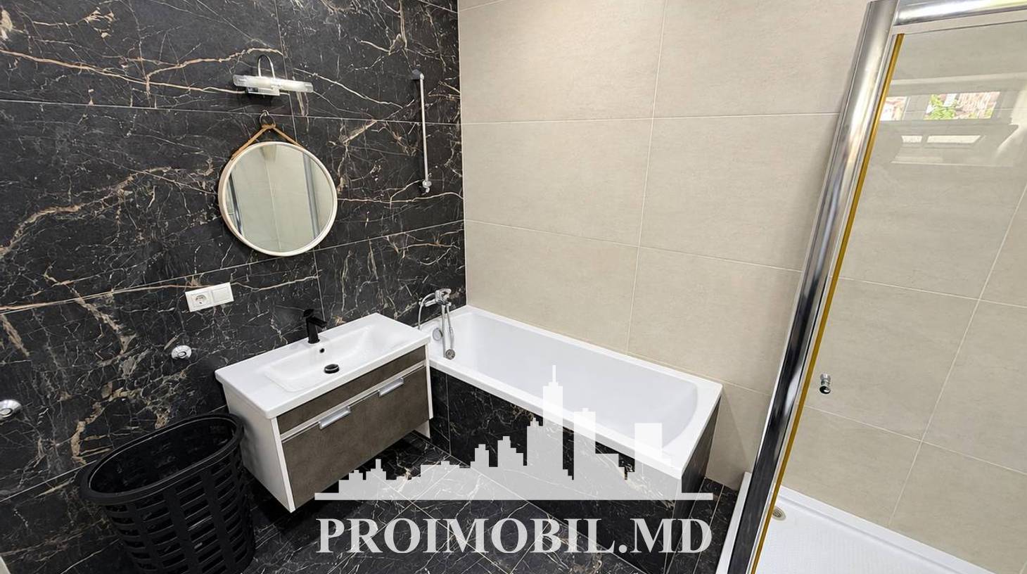 https://images.proimobil.md/YJb6vQLLto0Gxmyk0vJhKCr2v37SuY0N8hsZD_CZ6q0/watermark:0.75:so:0:30:0.39/resize:fill:1460:816:1/gravity:ce/bG9jYWw6Ly8vZXN0YXRlL2xyL2Q4NDgxZGNhLTYyMWItNDdmMC05NjEzLThjZWU0Mzk2YTY2MC5qcGVn