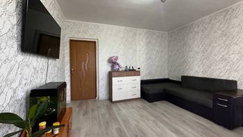 https://images.proimobil.md/YLOD3TiDDgJFNDlbcD6W3f3uaqpHGs8f6tZr8qPZeMY/resize:fill:350:198:1/gravity:ce/bG9jYWw6Ly8vZXN0YXRlL2xyLzVlZTRjOGQxLTYzNDAtNDFmMi04OWMzLWNlYTUyYWNhMjhlMi5qcGVn