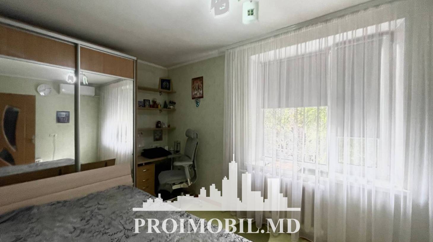 https://images.proimobil.md/YSOyzzX9r5YaX70cxXd89H24TZ9-Yq_s0DcS3h1rJ78/watermark:0.75:so:0:30:0.39/resize:fill:1460:816:1/gravity:ce/bG9jYWw6Ly8vZXN0YXRlL2xyLzNjZDVkNjZlLTk1M2YtNGE1OC1hYWY1LTE4MDQxNGIxY2IyNi5qcGVn