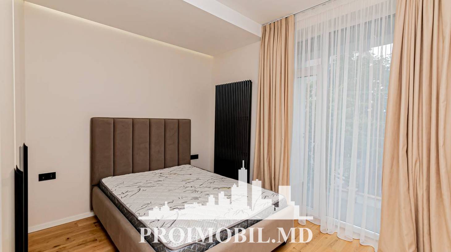 https://images.proimobil.md/YSVI1PCAiBYrnl7dTMa69gOQTUJjycrj9NdeHRNF-2o/watermark:0.75:so:0:30:0.39/resize:fill:1460:816:1/gravity:ce/bG9jYWw6Ly8vZXN0YXRlL2xyL2ZiMDU4YWQ4LTFlMzEtNDY5OS05NDhhLTlhNjA4NGE1ZjEyMS5qcGVn