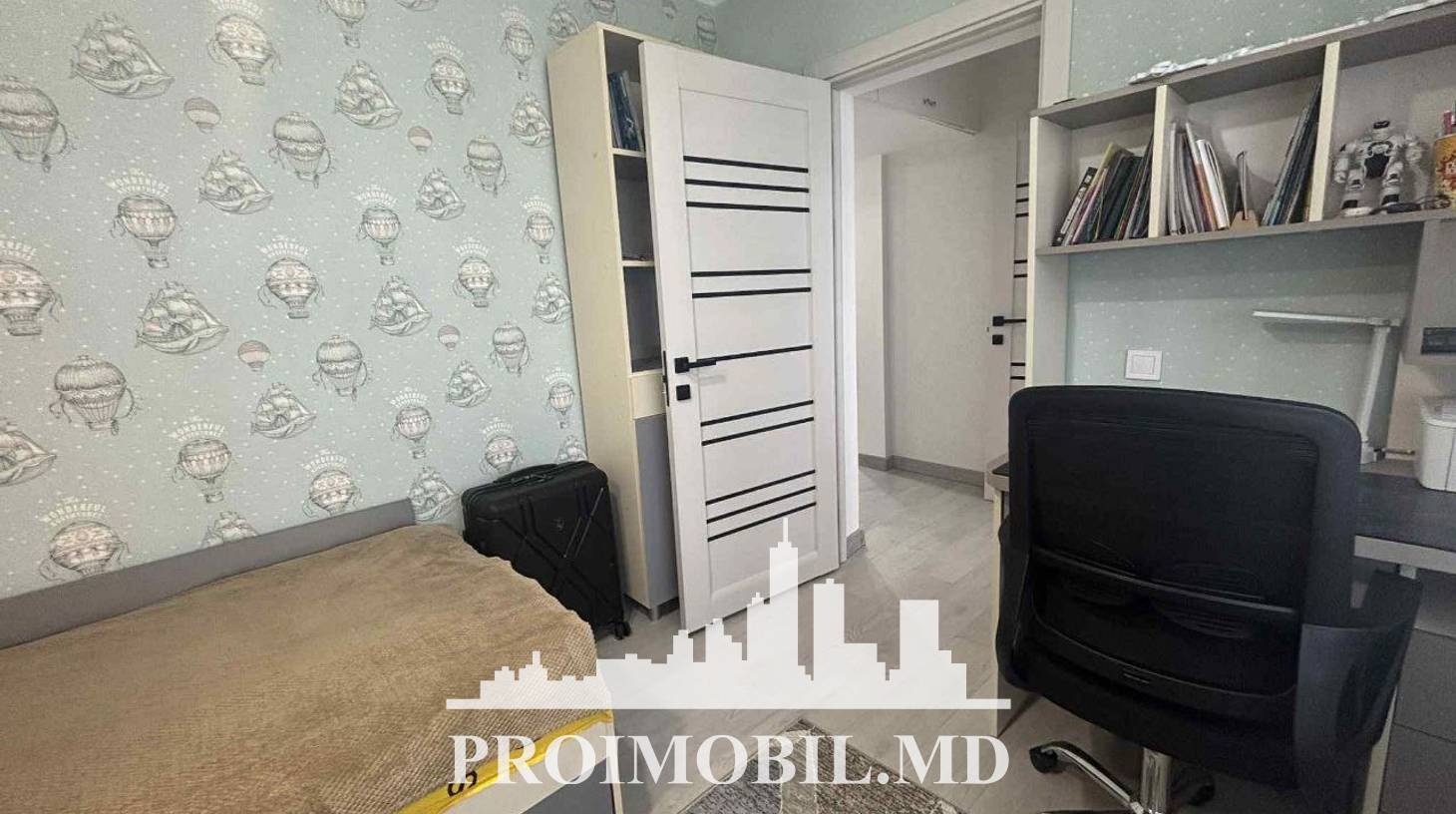https://images.proimobil.md/YUNVNqOW2oPyeCWN2UJBukf_6N79HBKdvVj4jZqvb-s/watermark:0.75:so:0:30:0.39/resize:fill:1460:816:1/gravity:ce/bG9jYWw6Ly8vZXN0YXRlL2xyLzBiZjE2ZmMyLTgzMWEtNGQ0ZS05MzAyLTg5YmY0OWRjZWQ5Mi5qcGVn