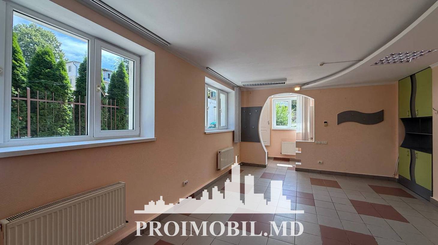 https://images.proimobil.md/YW9P0pK5CLB4Oghaz1OnecjG2v8bVsVxm5gP-ewkkvI/watermark:0.75:so:0:30:0.39/resize:fill:1460:816:1/gravity:ce/bG9jYWw6Ly8vZXN0YXRlL2xyLzEyNjk1NWQ4LTZkNjUtNDE0OC1iMGE1LWY1YmQ4ZGM2MWE5YS5qcGVn