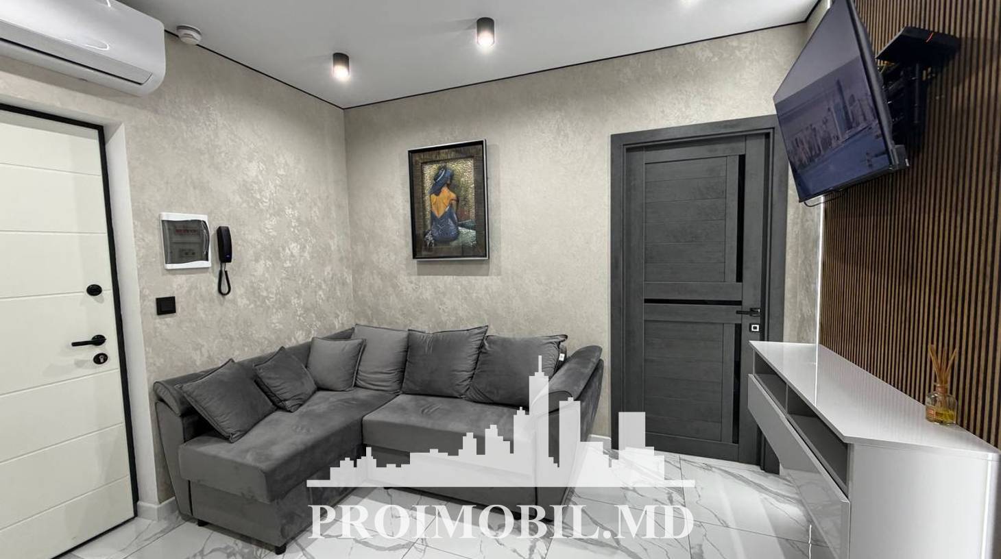 https://images.proimobil.md/YYmrwxNu88HxI8FluOSSSDtqzeZxpK7Zv_cggU9JLrM/watermark:0.75:so:0:30:0.39/resize:fill:1460:816:1/gravity:ce/bG9jYWw6Ly8vZXN0YXRlL2xyL2YyZWFlYWQ5LTljZmMtNDk5Ni05MGVhLWVhMmE5OWNlMTE0YS5qcGVn