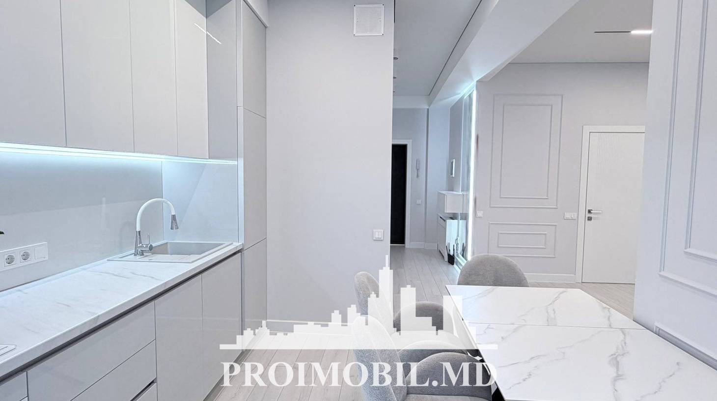 https://images.proimobil.md/Yc1osz-y9secZ_Ga9uKzNVjWv-N0UOUZiPJy7DfZryc/watermark:0.75:so:0:30:0.39/resize:fill:1460:816:1/gravity:ce/bG9jYWw6Ly8vZXN0YXRlL2xyLzQ1Mzc3MTU4LTIwZjMtNGZhMy1iMDdiLTNlYzk4MmFhNjgzNS5qcGVn