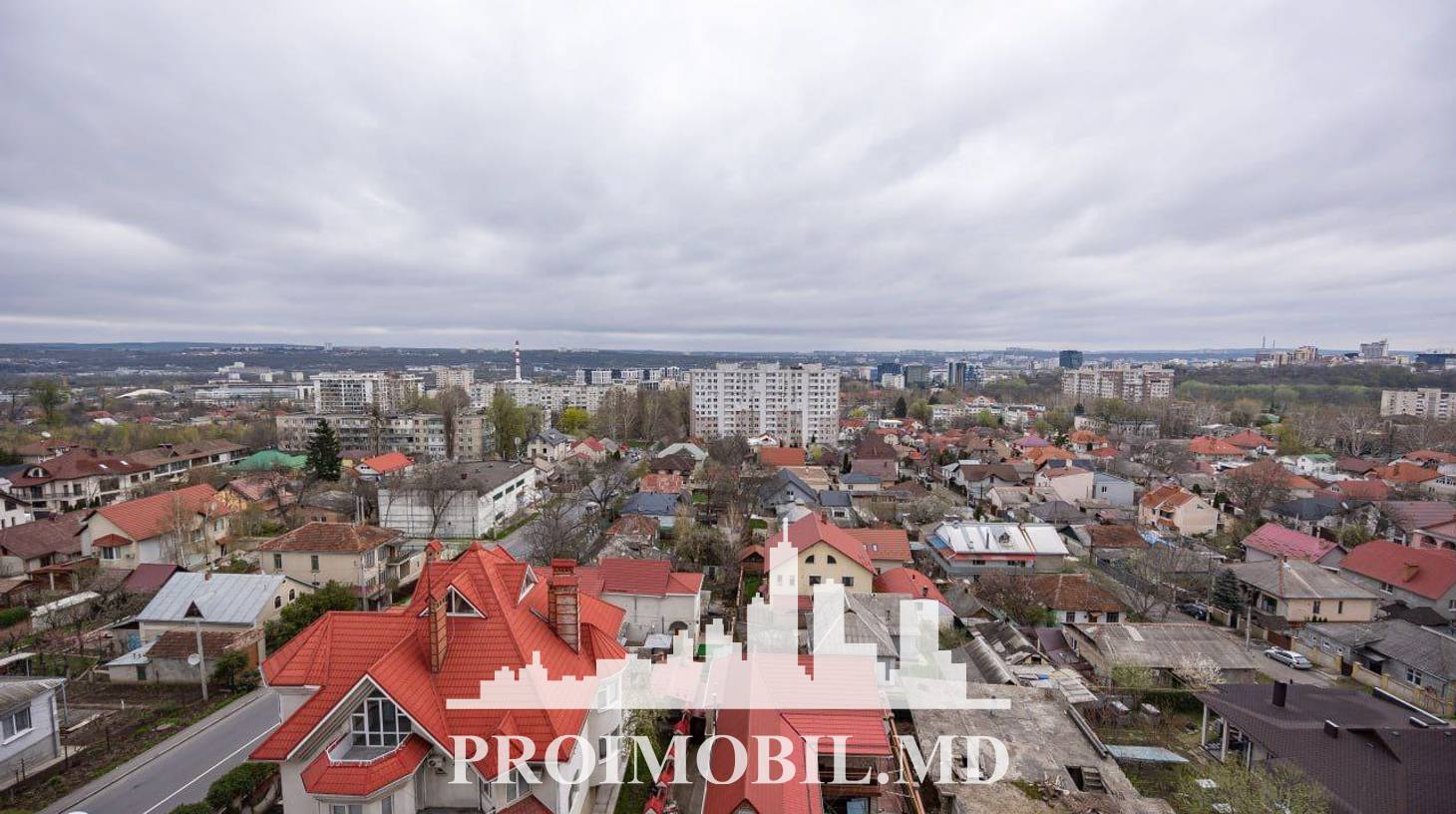 https://images.proimobil.md/Ylk0wNpnUzPfUhEvmovaZtH2UwgYpsGH9KuqdAKXJ9s/watermark:0.75:so:0:30:0.39/resize:fill:1460:816:1/gravity:ce/bG9jYWw6Ly8vZXN0YXRlL2xyLzIzYTNhMDQxLWYzMTktNGJlMS1iNDhlLThmYmI4OTA0MWU4Ny5qcGVn