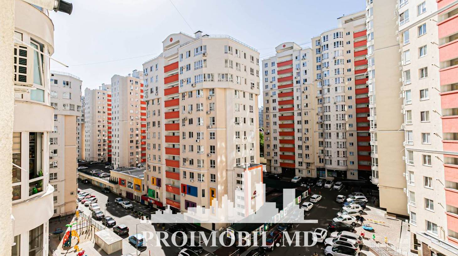 https://images.proimobil.md/YnVOG-Jaml5-NcYMbKamtwBLzgd9wXo7rgb1VTPYDgo/watermark:0.75:so:0:30:0.39/resize:fill:1460:816:1/gravity:ce/bG9jYWw6Ly8vZXN0YXRlL2xyL2NjZjFlOGFhLTBjN2UtNDBmNy1iZmY3LWI5M2IwM2E2M2E3NC5qcGVn