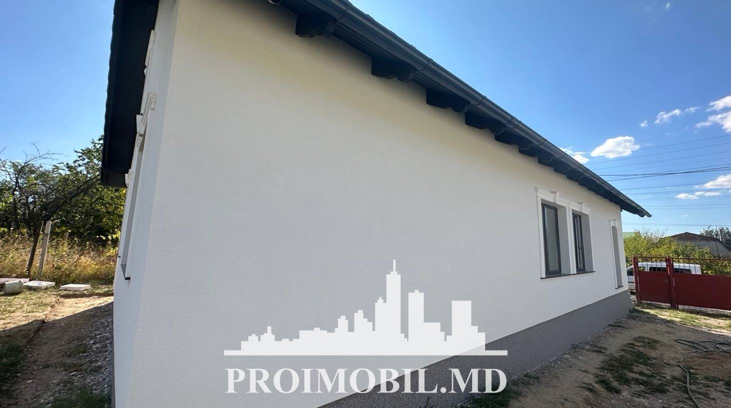 https://images.proimobil.md/YnYx7J3wRuQtbqUwIRmj92xbpKZSCHDZ47bBv5sZEUY/watermark:0.75:so:0:30:0.39/resize:fill:1460:816:1/gravity:ce/bG9jYWw6Ly8vZXN0YXRlL2xyL2VjNDA3YjkwLTA2YmUtNGM4ZC05NzI2LWU1M2I3MzVhZjVhNC5qcGVn