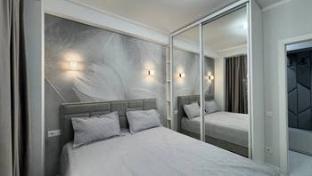 https://images.proimobil.md/YoelfsJVow1nDRiI-Z0LpPv8b0cX_PP5d649F7_52cY/resize:fill:350:198:1/gravity:ce/bG9jYWw6Ly8vZXN0YXRlL2xyLzIzMGY3ODU2LTMyMGItNDg3Ny05YmNhLWI2NzlhYTg5NDQ4Zi5qcGVn