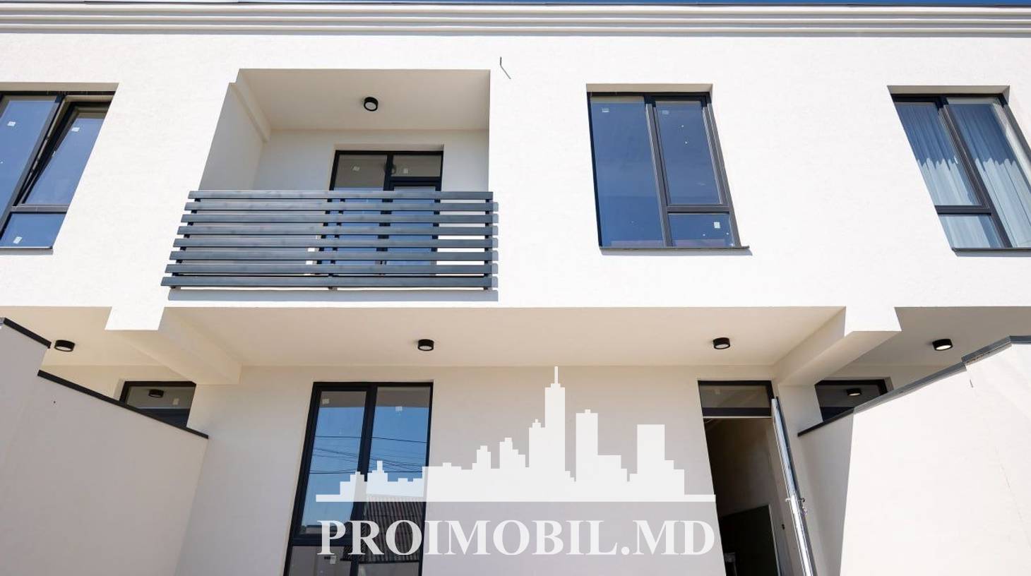 https://images.proimobil.md/YuAv_2UG2_QDt9b3OsaRx_iTyWKfnB_5E9CYq2PbZ-Q/watermark:0.75:so:0:30:0.39/resize:fill:1460:816:1/gravity:ce/bG9jYWw6Ly8vZXN0YXRlL2xyLzMxOTIxOTgwLWY4NTEtNGNkNy04NjJjLTA3ZjdmODI0ODk1MC5qcGVn