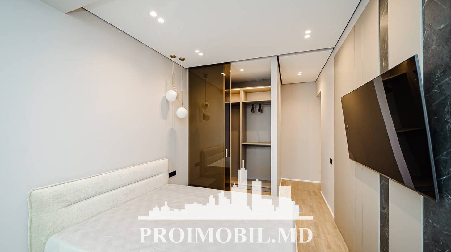 https://images.proimobil.md/YuU1AUEoPrZha78dhvAyHpJnhIhjRU2qX5NJUg-zL2U/watermark:0.75:so:0:30:0.39/resize:fill:1460:816:1/gravity:ce/bG9jYWw6Ly8vZXN0YXRlL2xyLzc1MDk1YzAxLWZlZmItNGU2ZC04N2Q3LTNjY2Q3YjhmNDAzMi5qcGVn