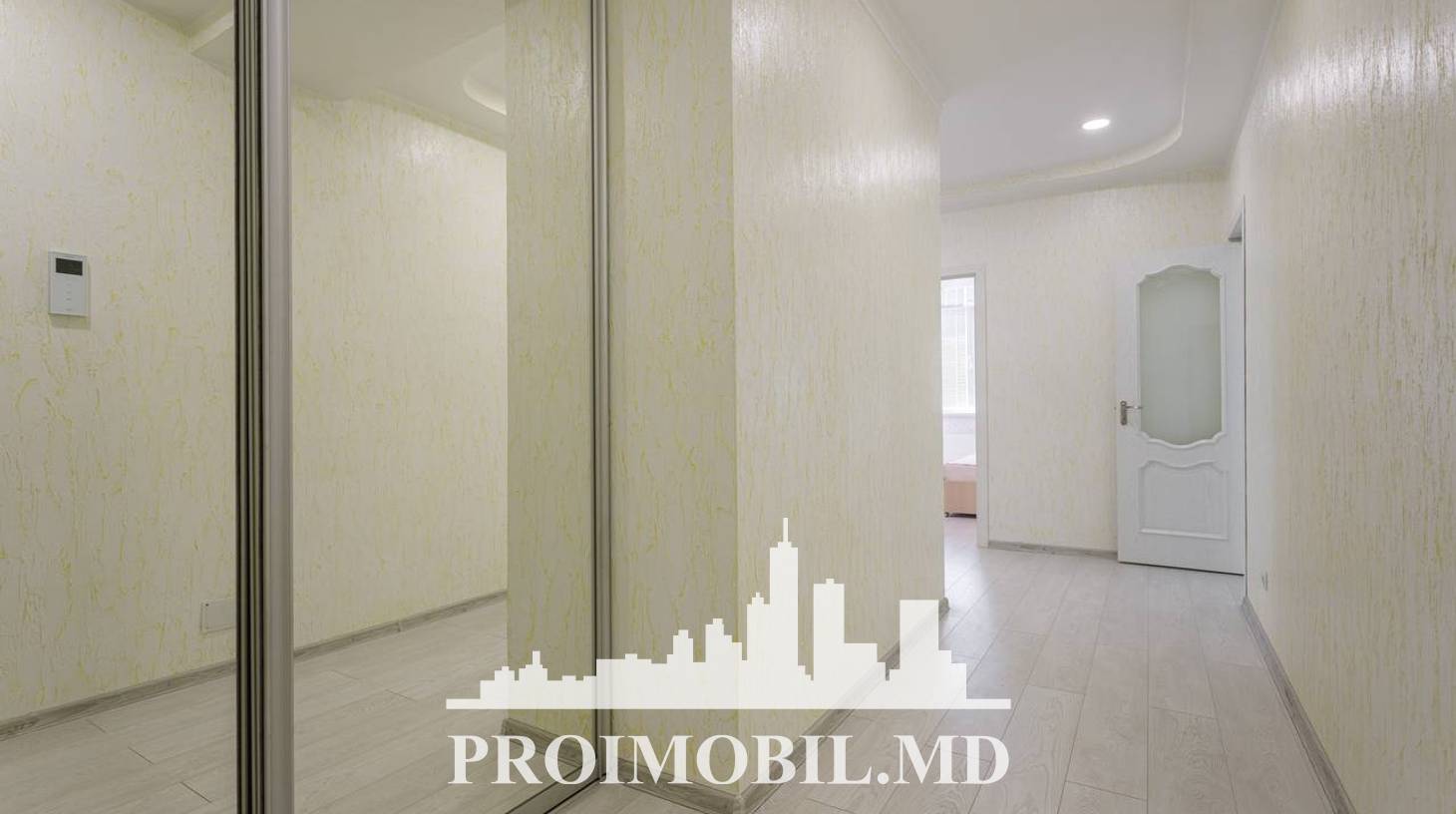 https://images.proimobil.md/YvzId5Q-TVNQ44Ma2sOozCNaVvMHFKrJvTqZAw2Wlbw/watermark:0.75:so:0:30:0.39/resize:fill:1460:816:1/gravity:ce/bG9jYWw6Ly8vZXN0YXRlL2xyLzI2NWIzNGU0LTBkMjMtNGVjZC04MThjLWVhZmYzY2MyOTU5NS5qcGVn