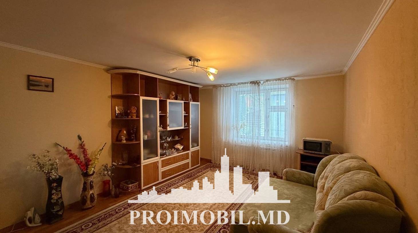 https://images.proimobil.md/YypE0B6GJbOdEXh7kT1JTwg8RuSXSZnhAPTRhi8nX_M/watermark:0.75:so:0:30:0.39/resize:fill:1460:816:1/gravity:ce/bG9jYWw6Ly8vZXN0YXRlL2xyL2NhMWE2YjBkLTRkYTItNGQ1NS04Njc3LWVhZjJkYmJjZTFiOS5qcGVn
