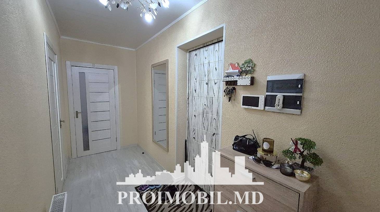 https://images.proimobil.md/Z3rUYt8hzZtfVG21B9O0d-WSEC8_Ai5NGHs_jla2OBM/watermark:0.75:so:0:30:0.39/resize:fill:1460:816:1/gravity:ce/bG9jYWw6Ly8vZXN0YXRlL2xyLzQxYjIwZGQ2LTY2MDYtNDBiNi05NmEwLWRjYmQwZmQ0NzkzOS5qcGVn