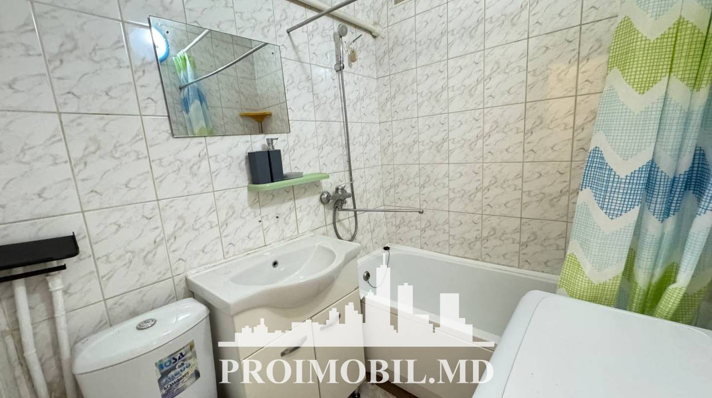 https://images.proimobil.md/Z5uvVtm1Y9ARH6MD_wpqUxwxaJPqUzxSQy3UdVrJ9q0/watermark:0.75:so:0:30:0.39/resize:fill:1460:816:1/gravity:ce/bG9jYWw6Ly8vZXN0YXRlL2xyLzgyYTlhYjI2LTc0M2EtNDhhNy1hYTJhLWM1OWZkMWEyOWUxNi5qcGVn
