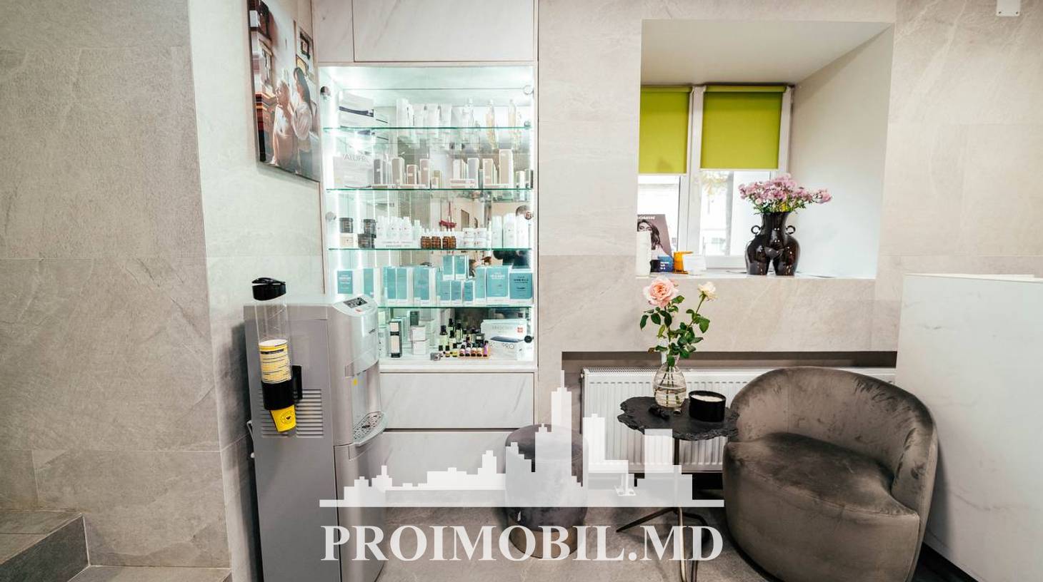 https://images.proimobil.md/Z6gwnY7P1PWHUEW4nhJry_wJNjVgRGZt4q8UlDqN5ZM/watermark:0.75:so:0:30:0.39/resize:fill:1460:816:1/gravity:ce/bG9jYWw6Ly8vZXN0YXRlL2xyLzIyZDdlNDY2LWVjMmUtNDVjMy04ZGQwLTQ0OTlhYmFlODNiZC5qcGVn
