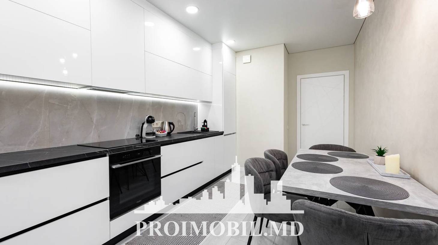 https://images.proimobil.md/Z8LQBzaYtXt516hJsxtB_kd5AN18dV1TILUh7DzGBd8/watermark:0.75:so:0:30:0.39/resize:fill:1460:816:1/gravity:ce/bG9jYWw6Ly8vZXN0YXRlL2xyL2QwM2M0MmI3LTIwZGUtNDBkYi1hNTE3LTBmMTU2MzMzMmFjZS5qcGVn