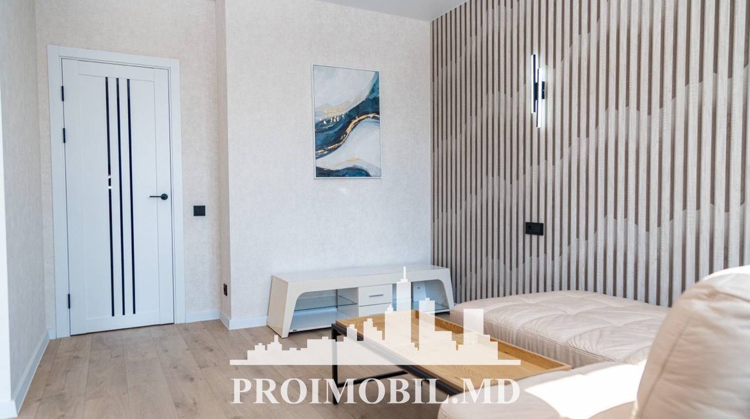 https://images.proimobil.md/ZCvHxM-Xh6AqrhqPvLLLnMfeqBuXBQ0IHRNFg71sE9M/watermark:0.75:so:0:30:0.39/resize:fill:1460:816:1/gravity:ce/bG9jYWw6Ly8vZXN0YXRlL2xyLzIxZTMzM2NkLTA0ZjktNDc1Yi04ZDI4LWU1MDUxOWJjZTdjYi5qcGVn