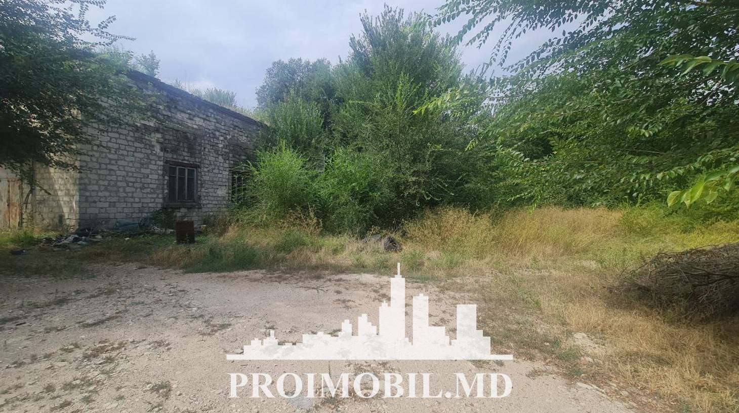 https://images.proimobil.md/ZH3K70e2HFoxedbznr5qRSUzfpcyyyFO0dlyHiKtkVw/watermark:0.75:so:0:30:0.39/resize:fill:1460:816:1/gravity:ce/bG9jYWw6Ly8vZXN0YXRlL2xyLzhkNzdjOTkyLWI3ZTAtNDgxNS04YzYwLWQwMjg1OTg0OGEzNC5qcGVn