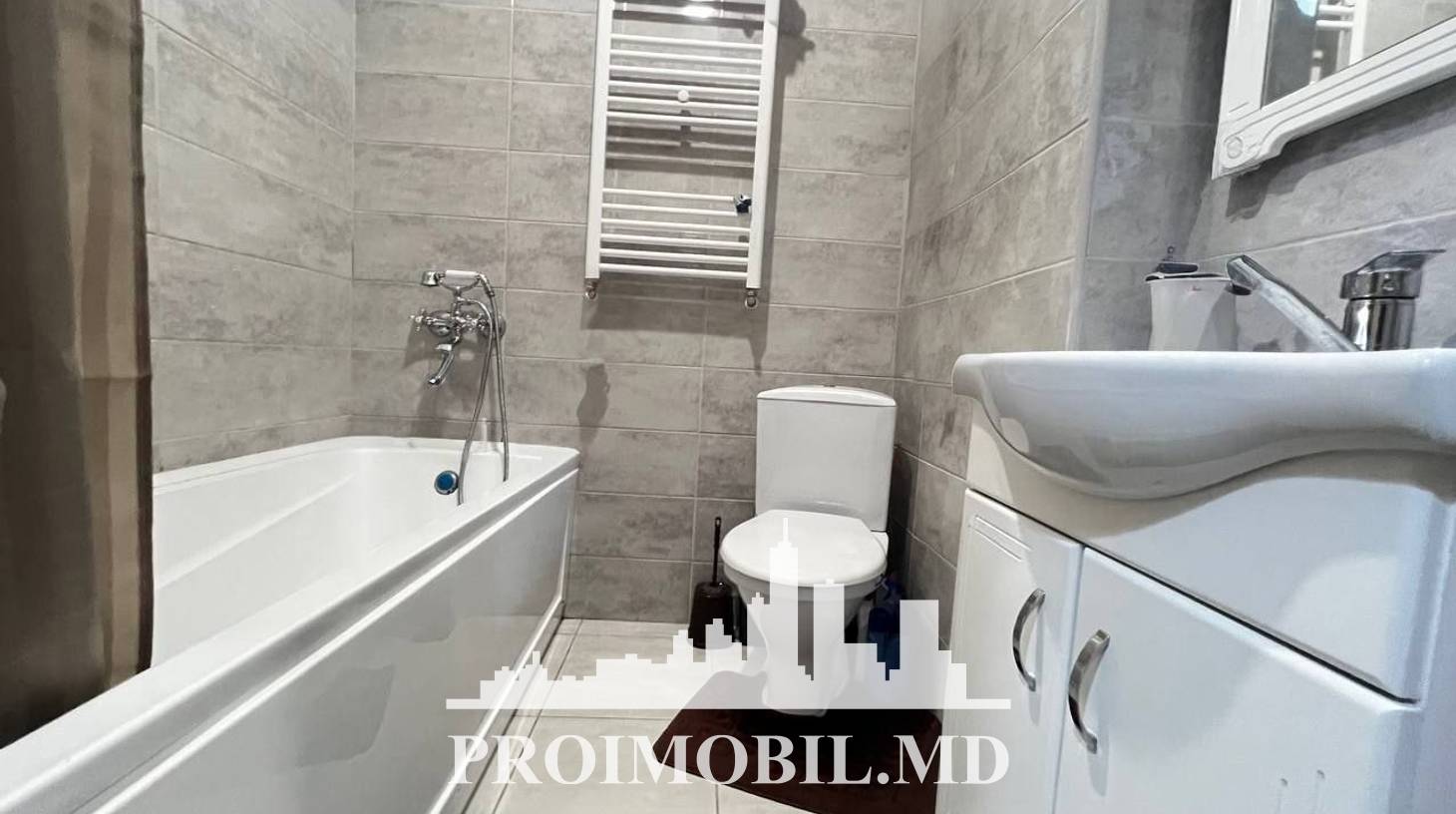 https://images.proimobil.md/ZHn1u4tS9UvijFR38A30AyfFBQuGigIVpF7JR8e9B9o/watermark:0.75:so:0:30:0.39/resize:fill:1460:816:1/gravity:ce/bG9jYWw6Ly8vZXN0YXRlL2xyLzNlYjNkZTEwLTAyYWMtNDIwMi05MDFlLWM0YWVhMDU5NDlkZS5qcGVn