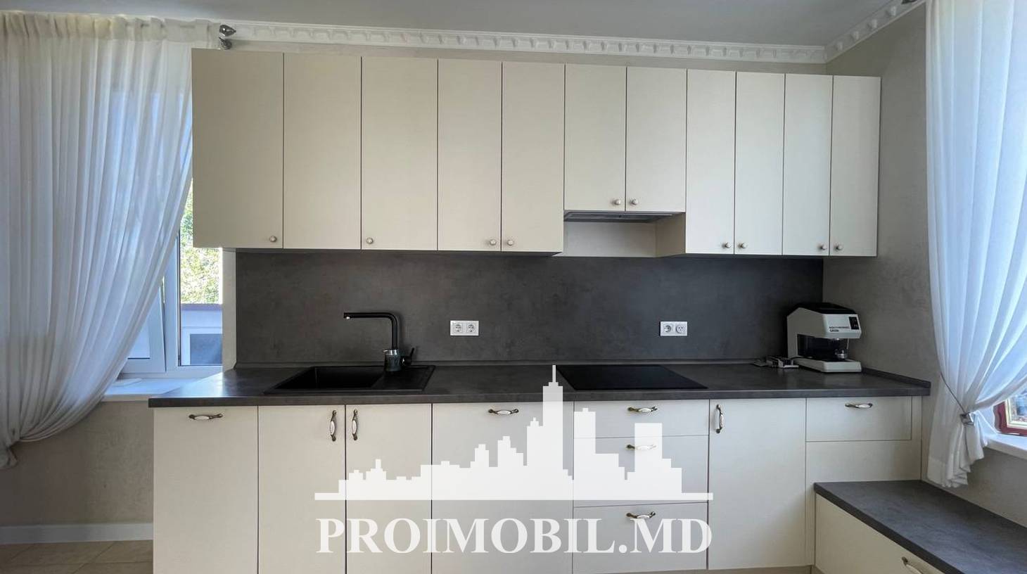 https://images.proimobil.md/ZLqlxYVCwegJl2aNo1b1S7oLOECUE3Fqwv9xjcFI7sw/watermark:0.75:so:0:30:0.39/resize:fill:1460:816:1/gravity:ce/bG9jYWw6Ly8vZXN0YXRlL2xyLzQ1Y2I0ZTVjLTM3NTgtNDgyMi04NWMyLWUxNzRiOGIwMzZlYi5qcGVn