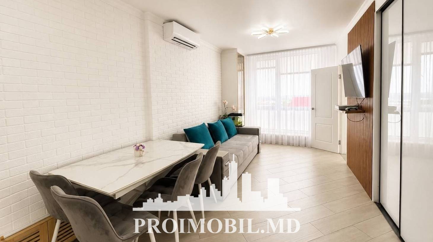 https://images.proimobil.md/ZLu5oNP9ICoB71FhtuBLnFYu4AwwoDPcJIOQXJGX0dY/watermark:0.75:so:0:30:0.39/resize:fill:1460:816:1/gravity:ce/bG9jYWw6Ly8vZXN0YXRlL2xyLzk2ZGQzNDYyLTc3NjgtNDQ3Zi05NjYxLThlMzU2NzlkYmNjNy5qcGVn