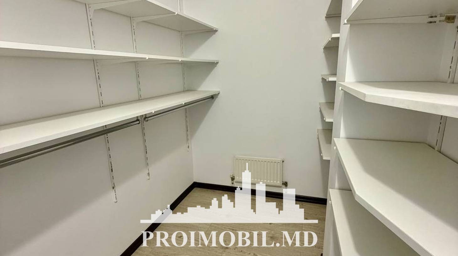 https://images.proimobil.md/ZNButaZT6n-LU4v8j7MeIr4sgNHJ2bUUxM3UaKD1NR8/watermark:0.75:so:0:30:0.39/resize:fill:1460:816:1/gravity:ce/bG9jYWw6Ly8vZXN0YXRlL2xyLzcyZmQxYWI1LTMzMGMtNDljYS1iYjY2LWZhOGZkZWY3ODhjMi5qcGVn