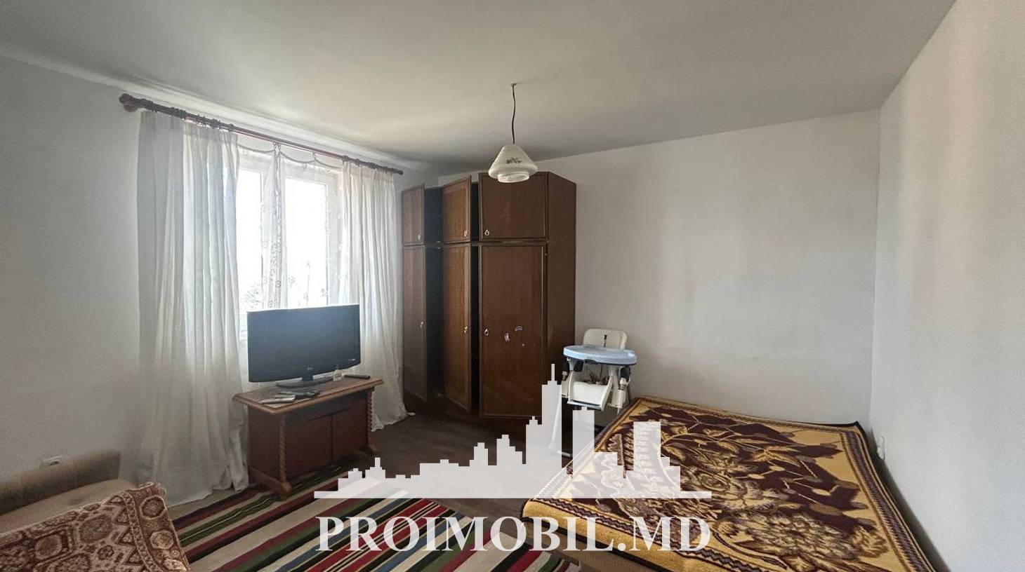https://images.proimobil.md/ZNYWrlVcs77usKtdrJeqPQUn5KCFLR0JH8bKqfpXfc0/watermark:0.75:so:0:30:0.39/resize:fill:1460:816:1/gravity:ce/bG9jYWw6Ly8vZXN0YXRlL2xyLzRmOGUwODVkLTE4ZTItNDY4MS04ZTFkLTdkZjEyYjBhZWE1MC5qcGVn