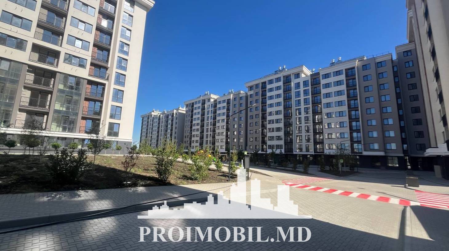 https://images.proimobil.md/ZP-25O7sTn3rHRj7wXGCxcJC_zvaYrfKruV_qJ4BP8Y/watermark:0.75:so:0:30:0.39/resize:fill:1460:816:1/gravity:ce/bG9jYWw6Ly8vZXN0YXRlL2xyLzQyYjRiOGVhLWJlODYtNDJkMS1hYzU2LThhODNjMzMyOTExYy5qcGVn