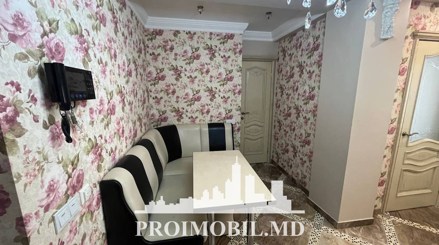https://images.proimobil.md/ZPxOwMazpnc5Wn3ZMzzQ9wpaWSG9LvZo_sX1kQVQiIc/watermark:0.75:so:0:30:0.39/resize:fill:1460:816:1/gravity:ce/bG9jYWw6Ly8vZXN0YXRlL2xyL2VlNzhjMDFhLWFjMzItNDZlZi1iYjM4LTY1MGM3NDcxZjk3Yy5qcGVn